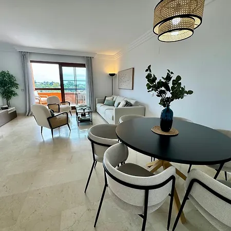 Piso De Lujo Totalmente Equipado A Estrenar Para 6 Estepona Exterior photo