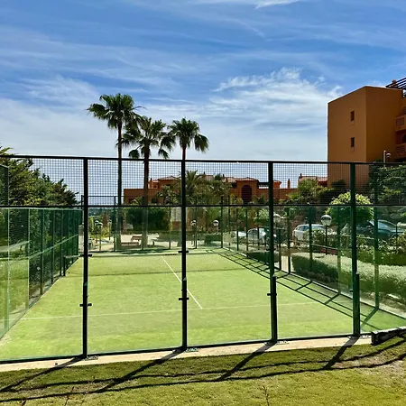 Piso De Lujo Totalmente Equipado A Estrenar Para 6 Estepona Exterior photo