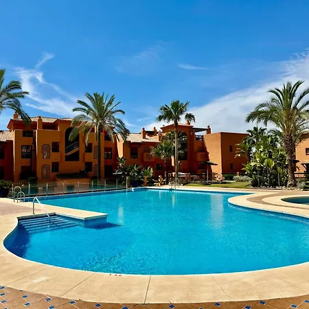 Piso De Lujo Totalmente Equipado A Estrenar Para 6 Estepona Exterior photo