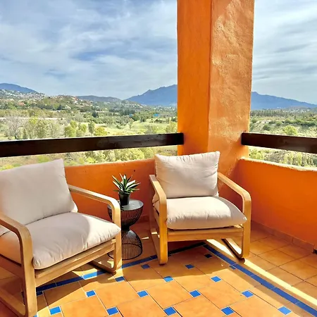 Piso De Lujo Totalmente Equipado A Estrenar Para 6 Estepona Exterior photo