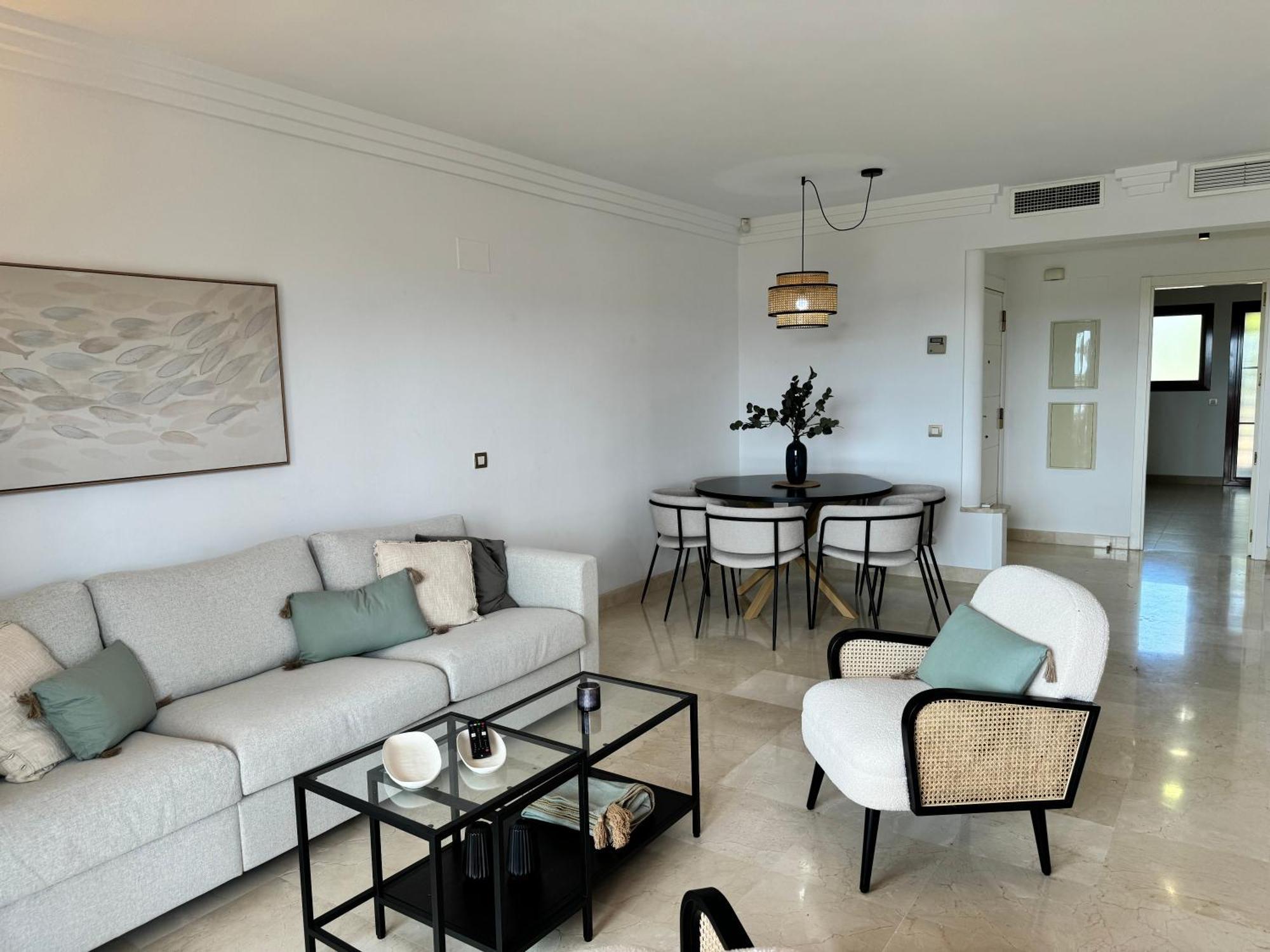 Piso De Lujo Totalmente Equipado A Estrenar 6 Estepona